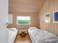 "Enid" - 700m from the Sea - Boutique