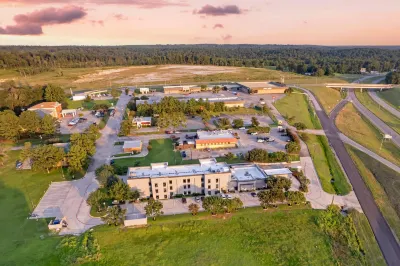 The Angler, Ascend Hotel Collection Các khách sạn gần Polk County Courthouse