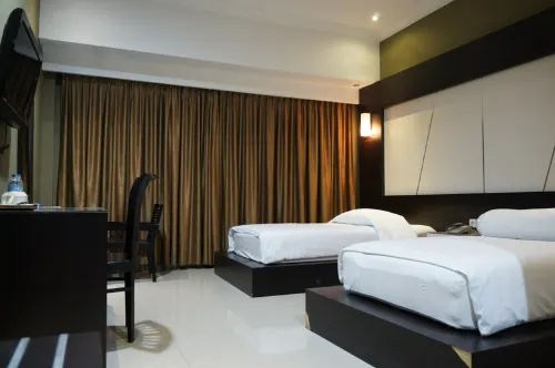 Golden Hotel Sarolangun Sarolangun住宿飯店