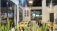 Urbanview Hotel Medio Inn Palu by RedDoorz
