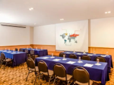 フィエスタ イン ホテル サルティーヨのホテル