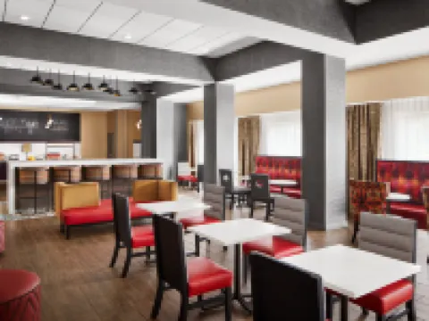 ハンプトン イン & スイーツ シャーロット ステール クリーク スティール・クリークのホテル