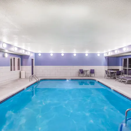 Holiday Inn Express & Suites BELLEVUE (OMAHA AREA) by IHG