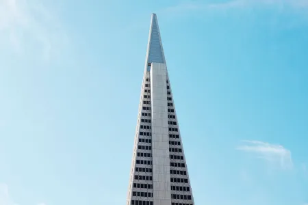 Club Quarters Hotel in San Francisco Отели рядом с достопримечательностью «Tin How Temple»