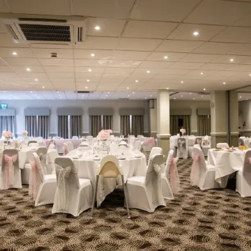 Holiday Inn LEEDS - GARFORTH by IHG