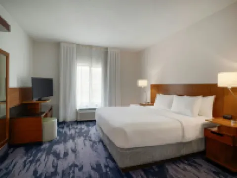 Fairfield Inn & Suites Bristol Hotels in Bristol