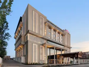 Ramada Encore by Wyndham Rajbagh Srinagar