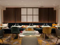 Mercure Le Mans Batignolles - Hôtel & Spa - breakfast