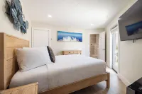 Conch Key Fishing Lodge & Marina