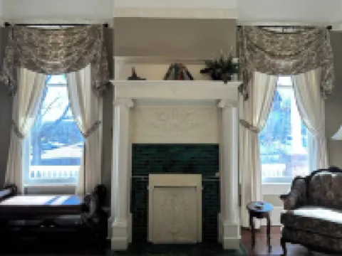 The Martha Dale at the Judges Chambers Hoteles en Guthrie