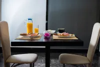 Pines Hotel - Aamiainen