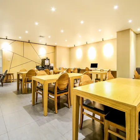 Almond Hotel Busan Station