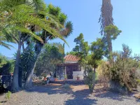 Spacious bungalow in El Paso for family