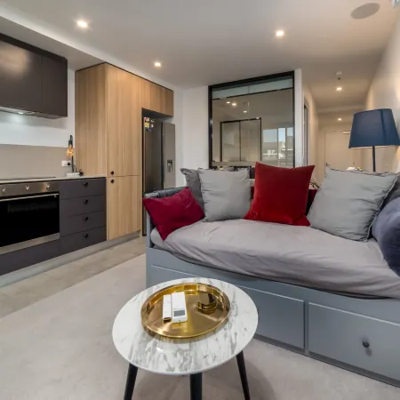 Modern 1-Bed Apartment With Pool And Sauna