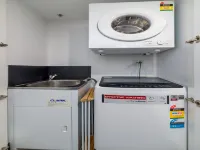 Modern 1-Bed Apartment With Pool And Sauna