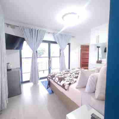 Luxurious 6 bed 6 baths in Sunridge - 2299 Rooms