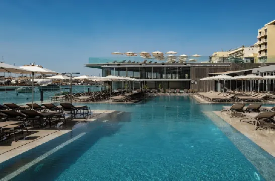 斯特蘭德套房 - 新精選