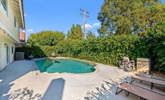 Spacious 4BR Family Retreat w Private Pool