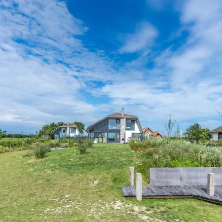 Modern, Luxurious and Sustainable Nature Villa