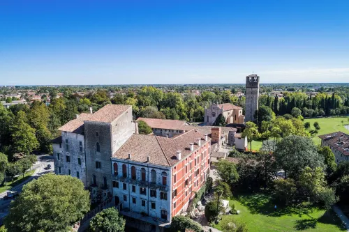 Castello di Porcìa - Residence Agrituristico Hotels in Pordenone