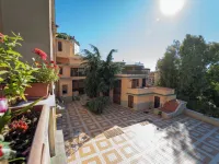 Il Cantico Home Hotels near Ospedale Monaldi