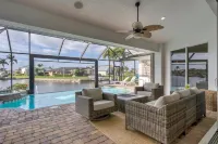 Sandpiper Sanctuary -waterfront Luxury With Private Pool, Spa & Dock 3 Bedroom Home - balcony