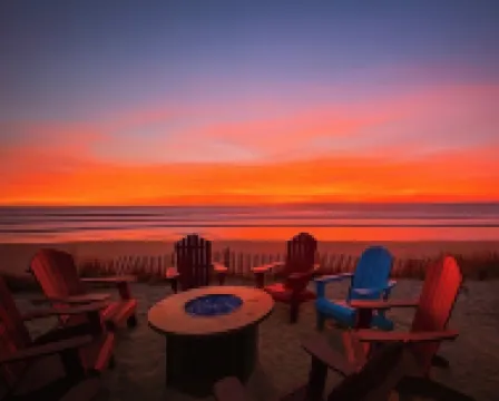 Oceanfront Retreat Pajaro Dunes Beach, crashing wave views, private beach