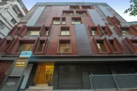 Kzar Park Hotels near US Consulate