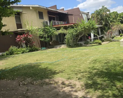 The Gardens โรงแรมในคิงส์ตัน