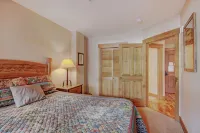 8824 the Springs 2 Bedroom Condo by RedAwning - Balkon