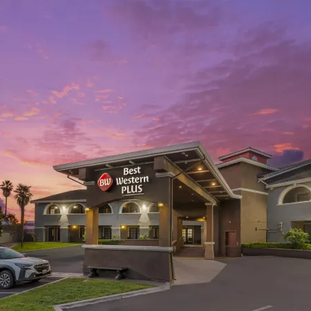 Best Western Plus Brookside Inn