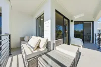 Just Beachy by Beachside Management - parking