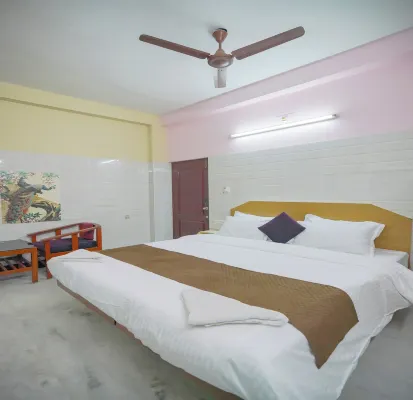 Maruthi Residency - 2-Sterne