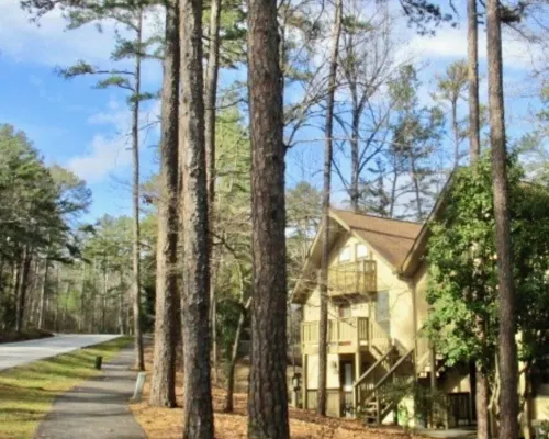 Poolside at Lake Keowee Golf,Hike,Waterfalls,Zip-Lining,Parks,Comfy 2Bed 1Bath 奧科尼縣住宿飯店