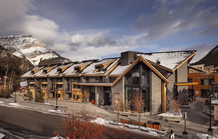 Peaks Hotel and Suites