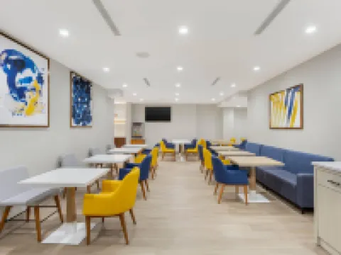 Comfort Suites Central Valley Hotels in Orange County
