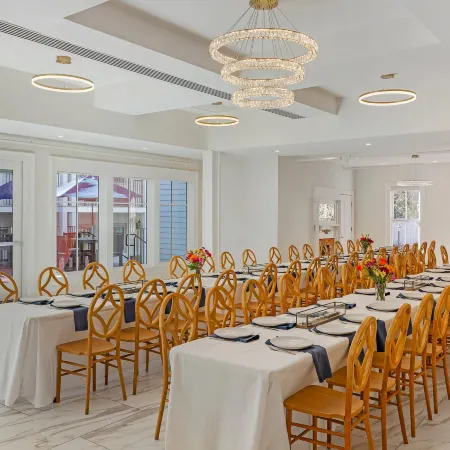 The Colonial Inn, an Ascend Collection Hotel