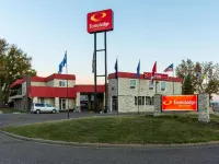Econo Lodge Inn & Suites Medicine Hat - 2-نجوم