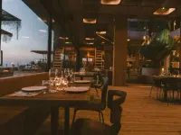 Noah Surf House Portugal - petit déjeuner