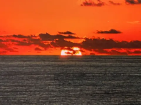 Minutes from New Orleans French Quarter and Bourbon St. 3-Bdrm house; AC, WiFi Hoteles en Chalmette