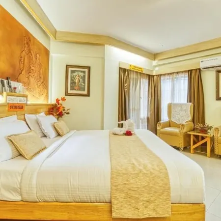 Parklane Hotel