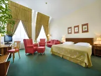 EA Hotel Rokoko Các khách sạn gần Thành phố Lucerna