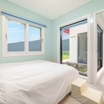 Gyeongsan Stage-Ipple Pet Pension Hotels near Donghwasa