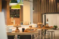 Holiday Inn HAMBURG - HAFENCITY by IHG - breakfast