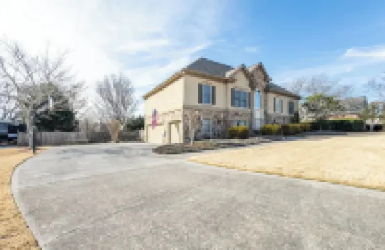 530 Waterford Drive, Cartersville