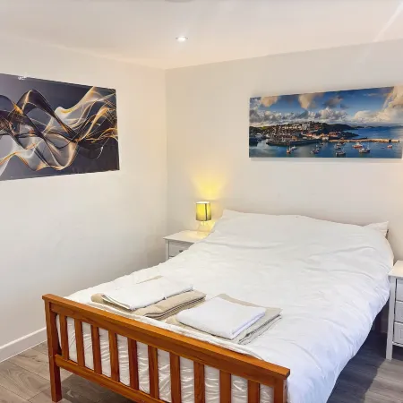 Bright Cozy 2 Bedroom Apartment in Oxford