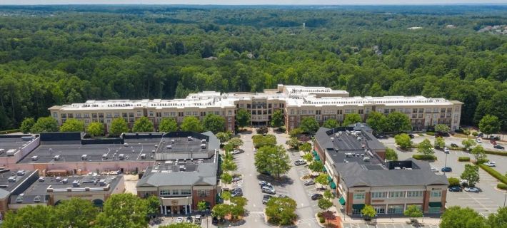 Cary Apartments by Landing โรงแรมในแครี