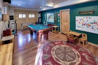 Diamond Peak 2 - Country Houses
