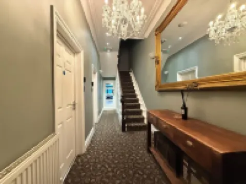 Number One Hundred Bed and Breakfast