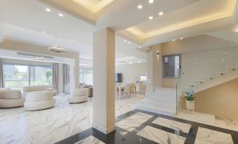 Alsawah Spacious Family Villa in Palm Hills Sheikh Zayed